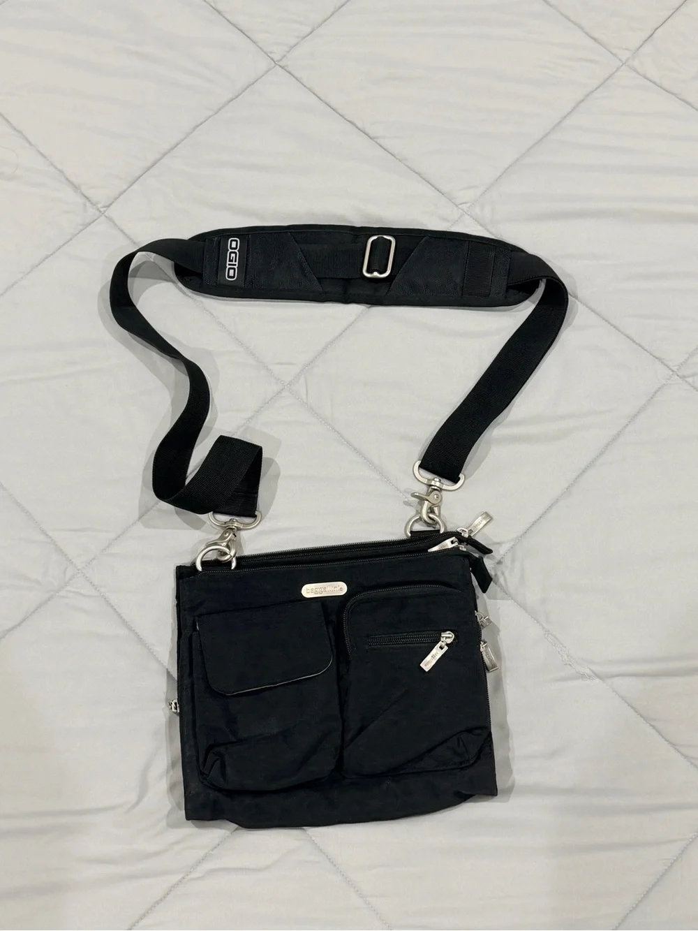 OGIO Men’s Black Crossbody Messenger Bag with Adjustable Strap